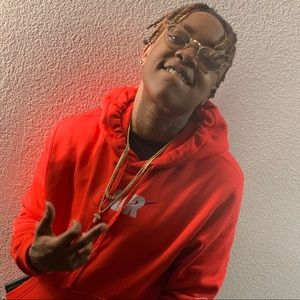 Meet your Posher, Taye